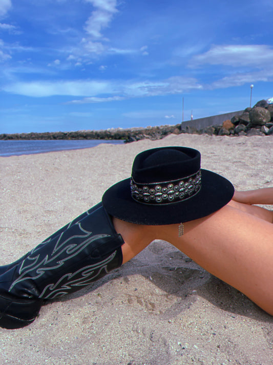 Федора "Beachy Cowgirl"