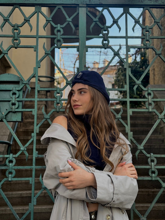 MAD FLAT soft cashmere cap in blue