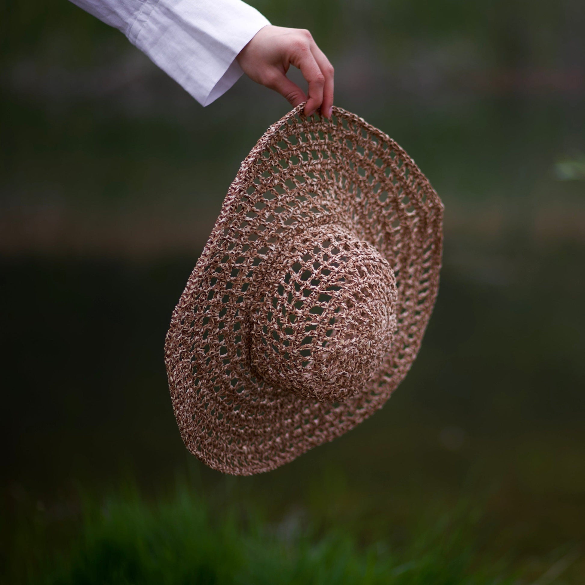 Плетена лятна шапка "Brown Sugar" madhatter