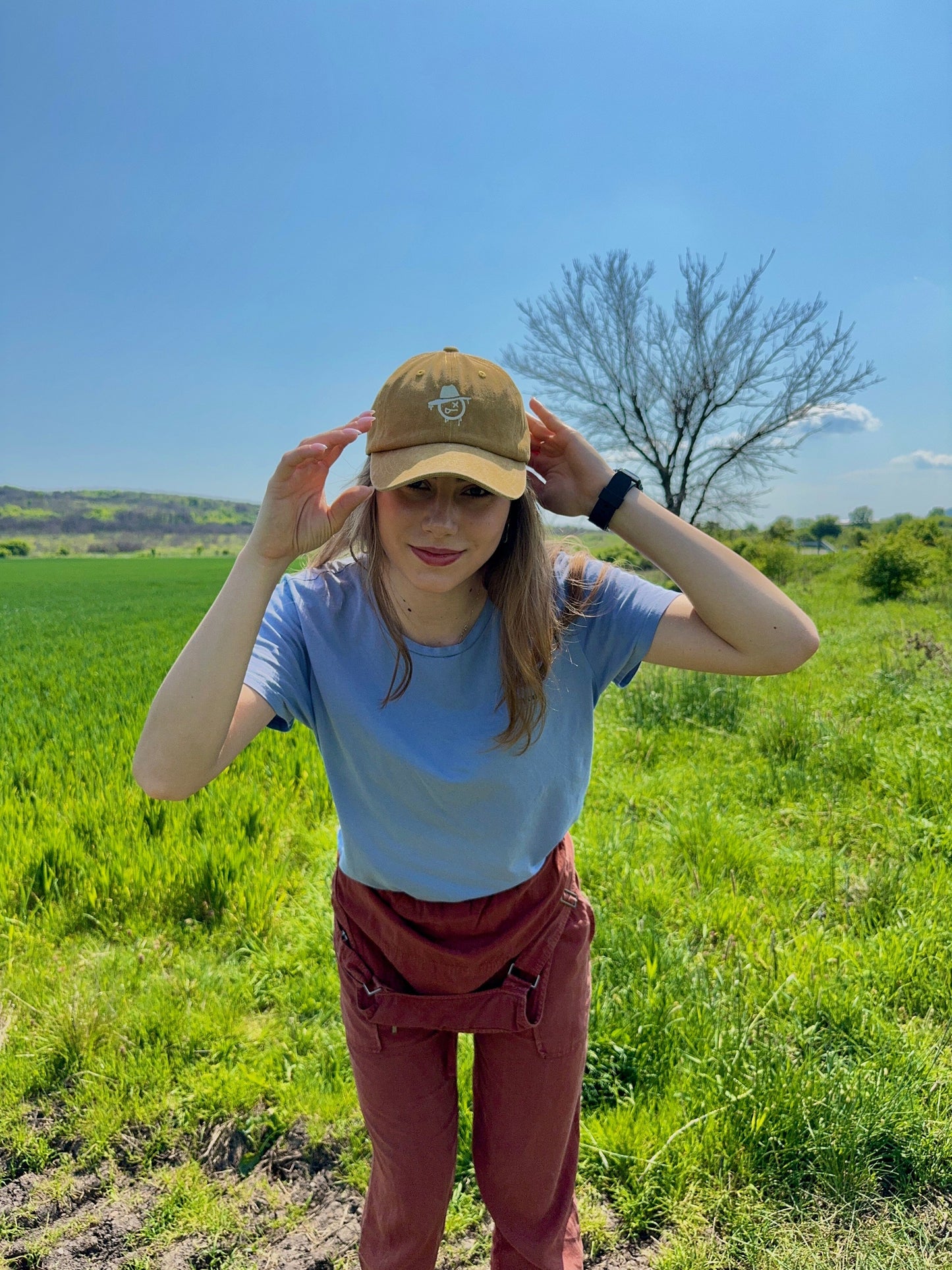 Шапка с Козирка - MUSTARD MAD CAP madcap Ludata Shapkarka