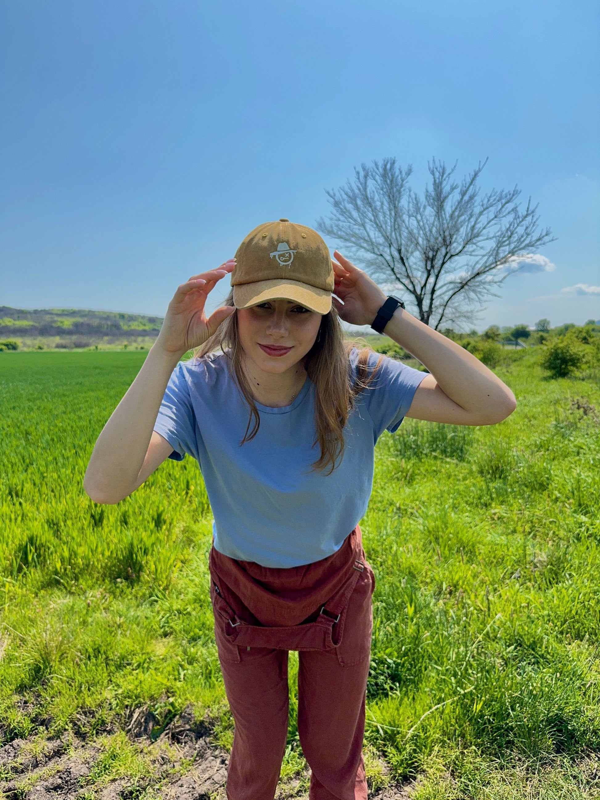 Шапка с Козирка - MUSTARD MAD CAP madcap Ludata Shapkarka