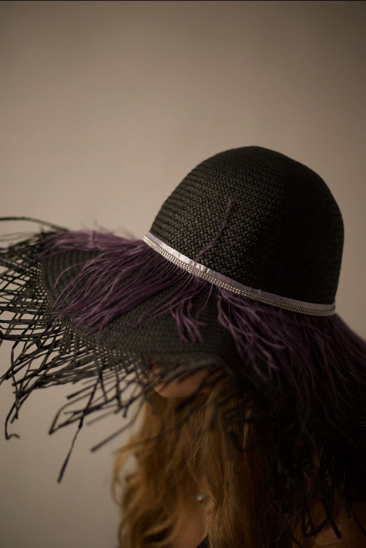 Сламена шапка "Dark Grace" madhatter