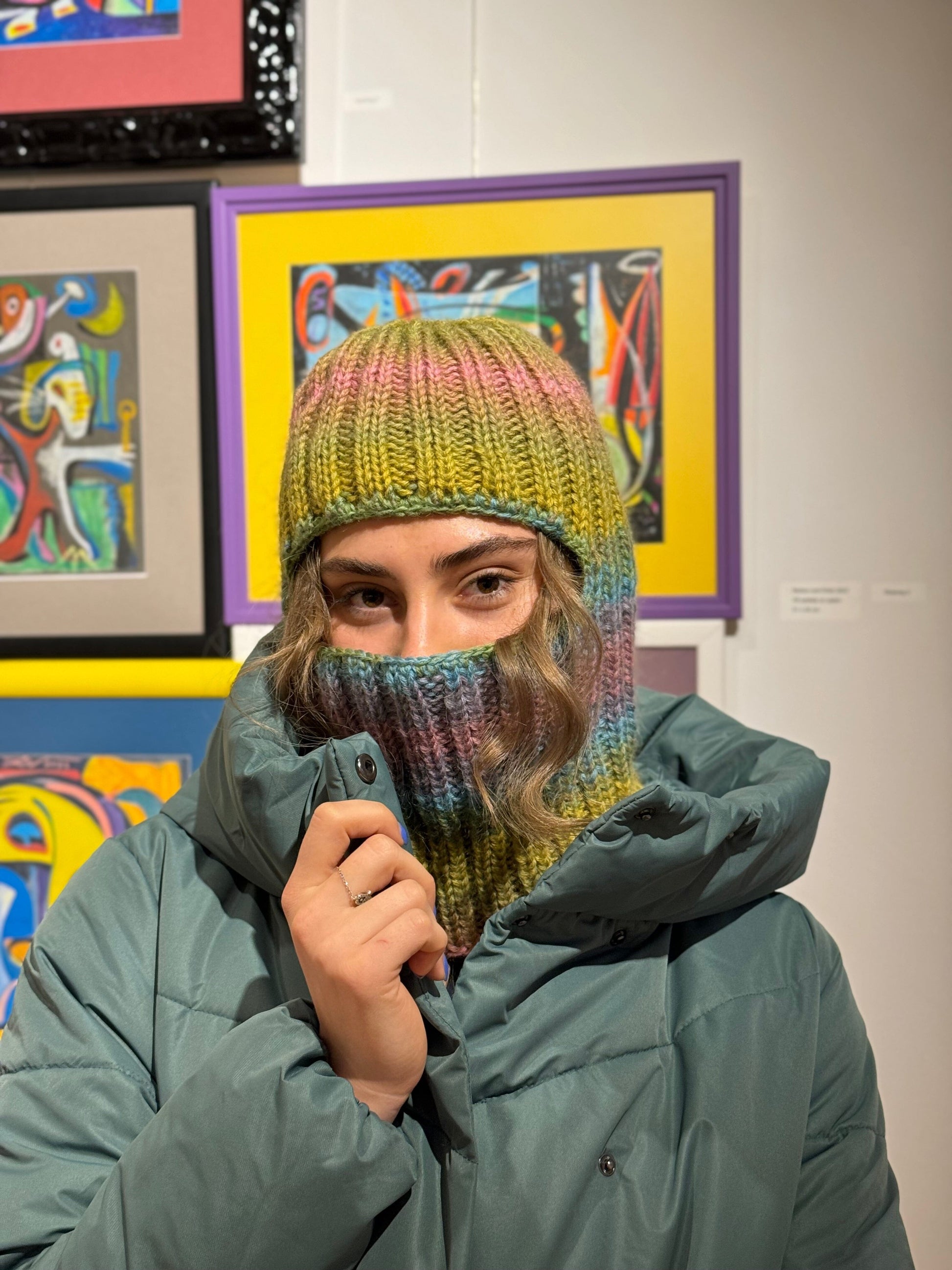 Зимна маска “Among Us 2” winter madhatter