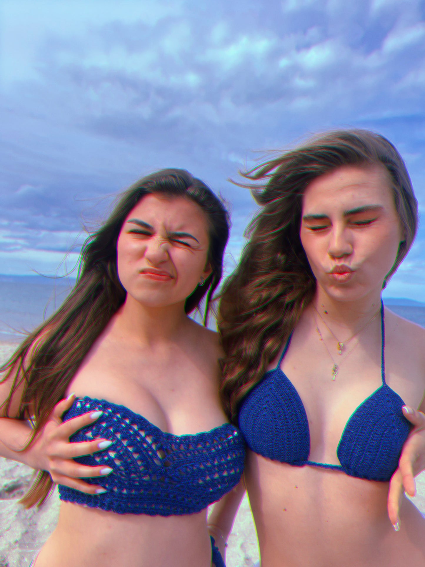 Бански плетен на една кука "Navy on the beach"