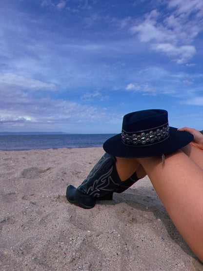 Федора "Beachy Cowgirl"